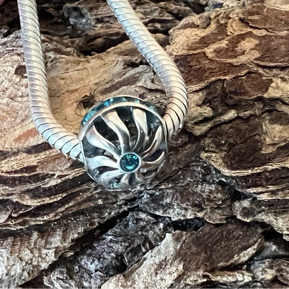 New Chamilia Indicolite Swarovski Crystals Charm Blaze Silver Bead Openwork - Picture 7 of 7